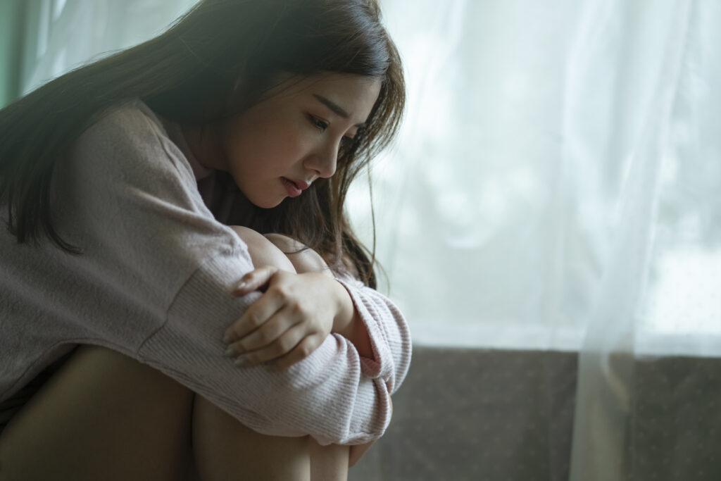 うつ病で休職や退職すると「ずるい」と言われる理由とは?メリット・デメリットや対処法を解説