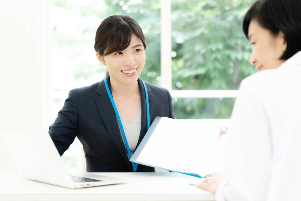 CRA（臨床開発モニター）におすすめ転職エージェント8選を紹介！仕事内容や転職市場まで解説