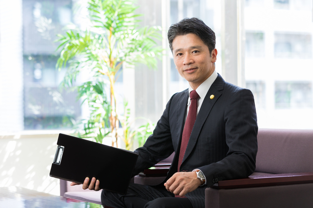 弁護士 年収2000万円