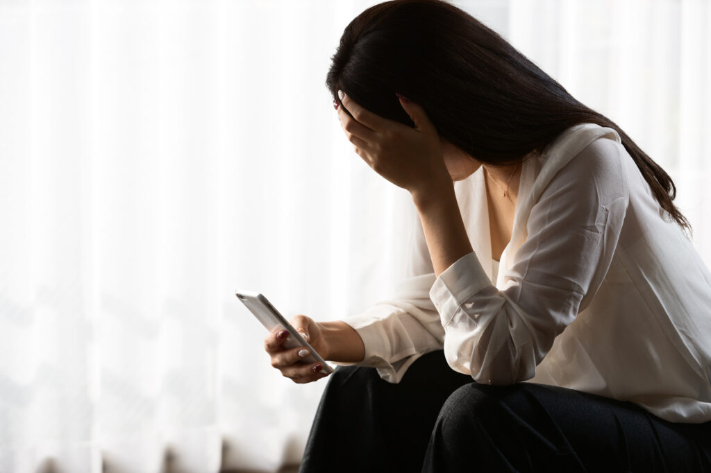 退職代行で電話・無料相談ができる業者は？ 相談すべきポイントや選び方を解説