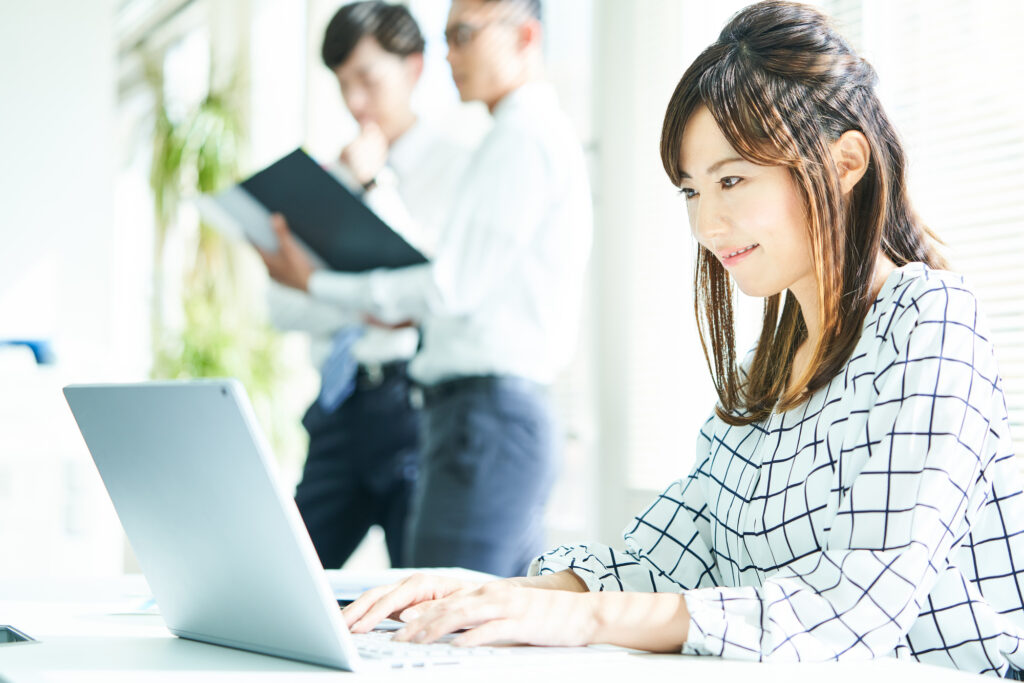 保育士から事務職へ転職したい方必見！失敗しない志望動機と面接対策とは