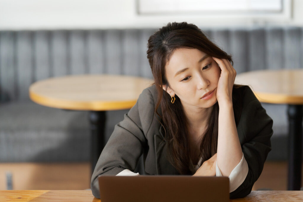教師に疲れ辞めたい…と思った時に行うべき対策を7つを徹底解説
