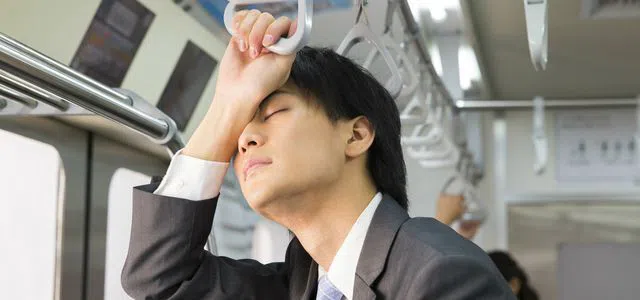 働きながらの転職は難しい？辞めてから転職すべきか徹底検証